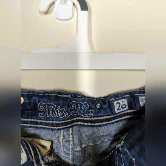 Miss Me Jeans Women's Size 26 Low-rise Easy Crop Rhinestone JE5307C12 - Picture 6 of 9